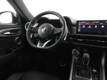 Alfa Romeo Tonale SUV PHEV 1.3 PHEV Q4 280KM 2022 Alfa Romeo Tonale PHEV 4x4 full LED skóra virtual, zdjęcie 15