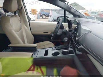 Toyota Sienna III 2023 Toyota Sienna Limited 2023 2.5l 2.5 Hybryda 189KM, zdjęcie 8