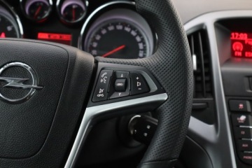 Opel Astra J GTC 1.6 CDTI Ecotec 110KM 2015 Opel Astra 1.6 CDTI, Salon Polska, Klima, zdjęcie 16