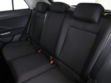 Volkswagen T-Roc I SUV 1.0 TSI 115KM 2017 Volkswagen T-Roc navi klima auto grzane fotele, zdjęcie 16