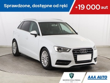 Audi A3 8V Hatchback 3d 2.0 TDI 150KM 2014 Audi A3 2.0 TDI, 4X4, Skóra, Xenon, Bi-Xenon