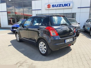 Suzuki Swift IV Hatchback 5d 1.3 DDiS FAP 75KM 2010 Suzuki Swift 1.3 DDiS Comfort 75 KM 2010r, zdjęcie 2