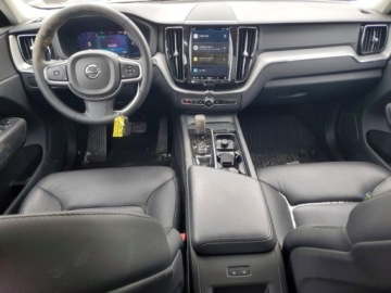 Volvo XC60 II Crossover Plug-In Facelifting 2.0 T8 455KM 2023 Volvo XC 60 Core 2023 2.0 Hybryda Plug-in 455KM, zdjęcie 8