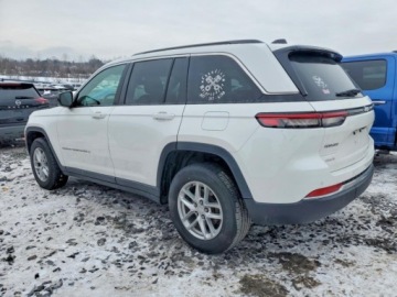 Jeep Grand Cherokee V 2024 Jeep Grand Cherokee Laredo 2024 3.6 Benzyna 293KM, zdjęcie 2