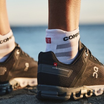 COMPRESSPORT RUN LOW V4 Сверхлегкие носки 45-48