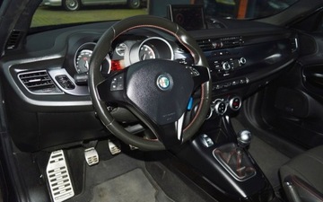 Alfa Romeo Giulietta Nuova II Hatchback 5d 1750 TBi 16v 235KM 2013 ALFA ROMEO GIULIETTA 1.8 TBi 235 KM, zdjęcie 27
