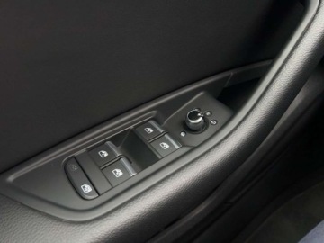 Audi A4 B9 Avant Facelifting 2.0 35 TFSI 150KM 2021 Audi A4 Avant LED Bluetooth Navi Kamera Keyless Tempomat Alu 18 2.0 Benzyna, zdjęcie 23