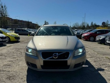 Volvo V70 III Kombi 1.6 T4 180KM 2013 Volvo V70 Volvo V70 1,6 Benzyna Automat Zamiana 1.6 Benzyna 180KM, zdjęcie 3