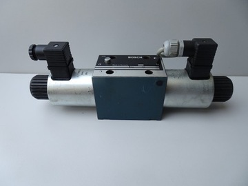 ELEKTROZAWÓR HYDRAULICZNY BOSCH 0 810 001 715