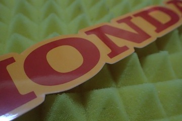 НАКЛЕЙКА HONDA НАКЛЕЙКА 20,4 x 3 см