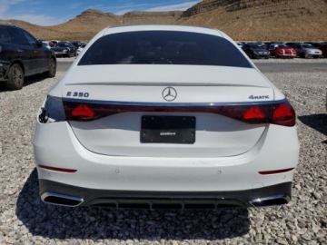 Mercedes Klasa E W214 2024 Mercedes-Benz Klasa E 350 4Matic 2024 2.0 Benzyna 255KM, zdjęcie 2