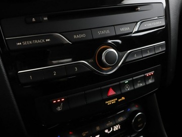 Infiniti Q30 1.5D 109KM 2016 Infiniti Q30 1.5 Diesel Premium Klimatronik, zdjęcie 25