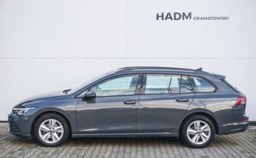 Volkswagen Golf VIII Variant 1.5 eTSI 150KM 2021 Volkswagen Golf 1,5 E-TSI 150 KM 1.5 Benzyna 150KM, zdjęcie 3