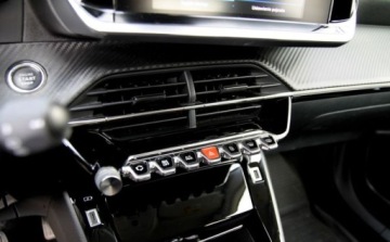 Peugeot 2008 II SUV 1.2 PureTech 130KM 2022 Peugeot 2008 1.2 PureTech Allure SS EAT8 130KM SalonPL Gwarancja od RiA, zdjęcie 21