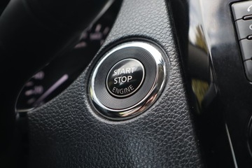 Nissan Qashqai II Crossover 1.2 DIG-T 115KM 2016 Nissan Qashqai 1.2 DIG-T, Salon Polska, zdjęcie 21