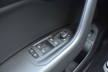 Volkswagen Touareg III 2020 Volkswagen Touareg SalonPL TDI 231KM 4x4 Automat Hak Matrix Kamera Navi Sk, zdjęcie 29