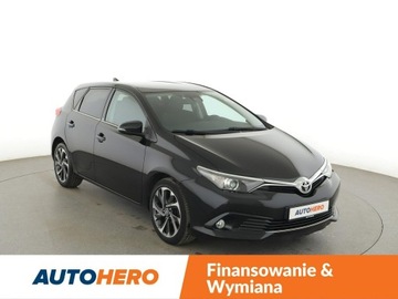 Toyota Auris II Hatchback 5d Facelifting 1.2 D-4T 116KM 2016 Toyota Auris Historia serwisowa Navi Klimatyzacja, zdjęcie 9