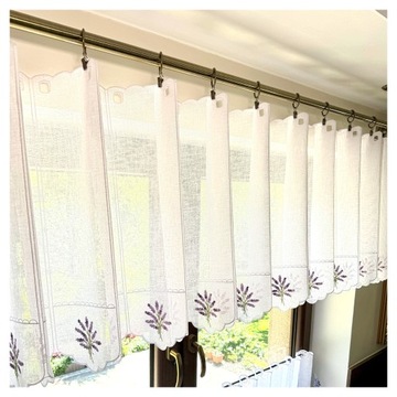 Льняная кухонная штора Заздростка белая с вышивкой лаванда высота 60 см