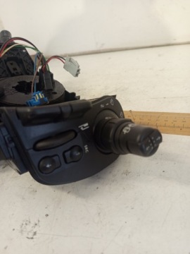 КОМБИНИРОВАННЫЙ ПЕРЕКЛЮЧАТЕЛЬ RENAULT SCENIC II 820012772709 8200127727