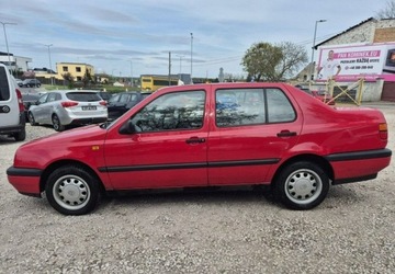 Volkswagen Vento 1.8 75KM 1994 Volkswagen Vento Tylko 99.000km Oryginal Automat 1.8 Benzyna 75KM, zdjęcie 4