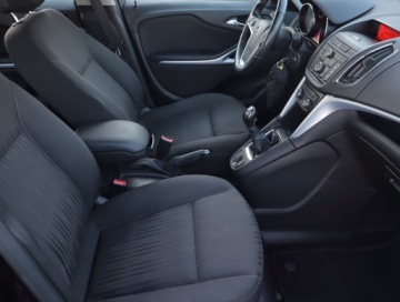 Opel Zafira C Tourer 1.4 Turbo ECOTEC 140KM 2012 Opel Zafira 1.4 Turbo, GAZ, 7 miejsc, Klima, zdjęcie 8