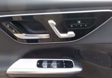 Mercedes GLC C254/X254 SUV 2.0 200 MHEV 204KM 2024 Mercedes-Benz GLC PLUG-IN Okazja 2.0 Hybryda Plug-in 204KM, zdjęcie 26