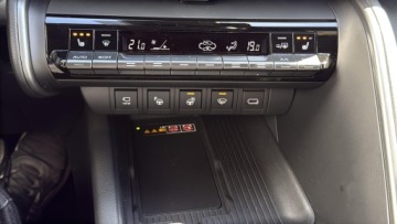 Toyota C-HR II SUV 2.0 Hybrid Dynamic Force 197KM 2024 Toyota C-HR 2.0 Hybrid GR Sport 2.0 Hybrid GR Spor, zdjęcie 21