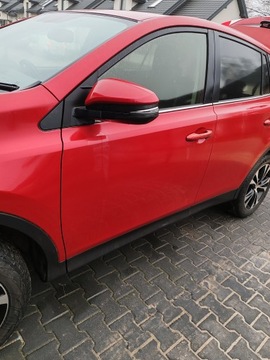 DVEŘE LEVÉ PŘEDNÍ 3R3 TOYOTA RAV-4 IV 12-18