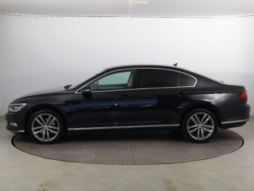 Volkswagen Passat B8 Limousine 2.0 TSI BlueMotion Technology 220KM 2015 VW Passat 2.0 TSI, Salon Polska, Serwis ASO, zdjęcie 2
