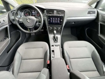 Volkswagen Golf VII Variant 1.4 TSI BlueMotion Technology 125KM 2017 Volkswagen Golf 1.4 Benzyna 125KM, zdjęcie 13