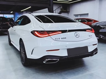 Mercedes CLE Coupe 2.0 300 258KM 2025 MERCEDES-BENZ CLE 300 4-Matic AMG Line 2.0 (258KM) 2025, zdjęcie 3