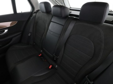 Mercedes Klasa C W205 Kombi Facelifting 1.6 180 156KM 2018 Mercedes C 180 FV23% automat full LED półskóra, zdjęcie 16
