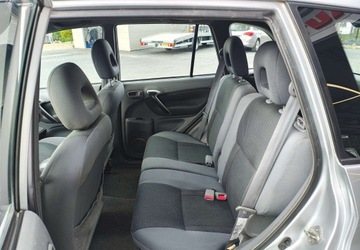 Toyota RAV4 II 2.0 i 16V 150KM 2001 Toyota RAV4 Toyota RAV 4 II 2.0BENZYNA NAPED 4X4 2.0 Benzyna 150KM, zdjęcie 12