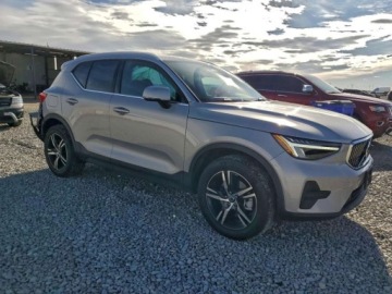 Volvo XC40 2025 Volvo XC 40 Core 2025 2.0 Benzyna 200KM, zdjęcie 4