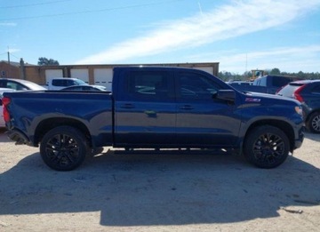 Chevrolet Silverado II 2023 Chevrolet Silverado 2023, 5.3L, 4x4, SHORT BED RST, od ubezpieczalni, zdjęcie 2