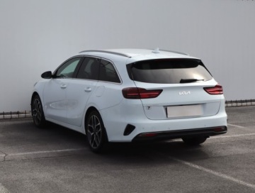 Kia Ceed III Kombi Facelifting 1.5 T-GDI 160KM 2023 Kia Ceed 1.5 T-GDI, Salon Polska, Serwis ASO, zdjęcie 3
