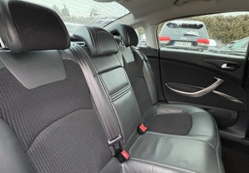 Citroen C5 III Sedan 1.6 HDi FAP 115KM 2015 Citroen C5 Samochod z gwarancja 1.6 Diesel 114KM, zdjęcie 11