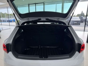 Seat Leon III Hatchback Facelifting 1.5 EcoTSI 130KM 2019 Seat Leon FR Beats Audio ACC DCC Ambiente LED CarPlayAndroid Auto, zdjęcie 15