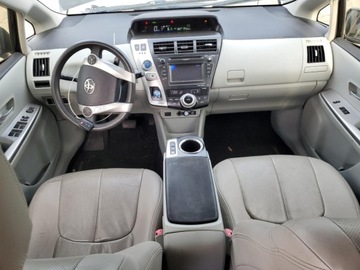 Toyota Prius III 2012 Toyota Prius V 2012 1.8l 1.8 Hybryda 98KM, zdjęcie 8