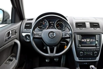 Skoda Yeti Minivan Facelifting 1.4 TSI 125KM 2016 Škoda Yeti Skoda Yeti Bezwypadkowy / Salon Polska, zdjęcie 12