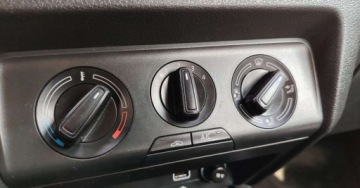 Skoda Fabia III Hatchback Facelifting 1.0 TSI 95KM 2020 Skoda Fabia Skoda Fabia 1.0 TSI Ambition Plus Benzyna 95KM, zdjęcie 23