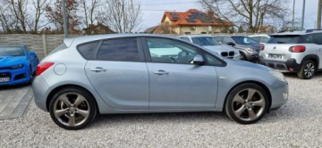 Opel Astra J Hatchback 5d 1.7 CDTI ECOTEC 110KM 2010 Opel Astra Jeden Właściciel Zarejestrowany 1.7, zdjęcie 12