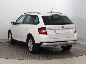 Skoda Fabia III Kombi 1.0 TSI 110KM 2018 Skoda Fabia 1.0 TSI, Salon Polska, Klima, zdjęcie 3