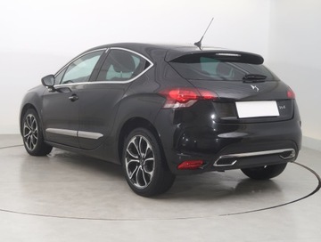 DS 4 I Hatchback Facelifting 2015 1.2 PureTech 131KM 2017 DS 4 1.2 PureTech, Skóra, Navi, Klima, zdjęcie 3