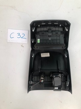 LOKETNÍ OPĚRKA KIA SORENTO III 84640-C6000 HNÍZDO USB 96125-C5000