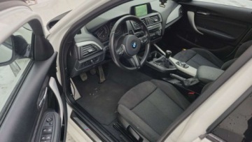 BMW Seria 1 F20-F21 Hatchback 5d Facelifting 2017 118i 136KM 2017 BMW Seria 1 1,5 benzyna 136 KM NAVI bi xenon zarejestrowany 1.5 Benzyna, zdjęcie 5