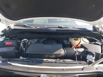 Cadillac Escalade III 2023 Cadillac Escalade 2023r., 6.2L, ESV, 4WD, 4dr Sport 6.2 Benzyna 420KM, zdjęcie 11