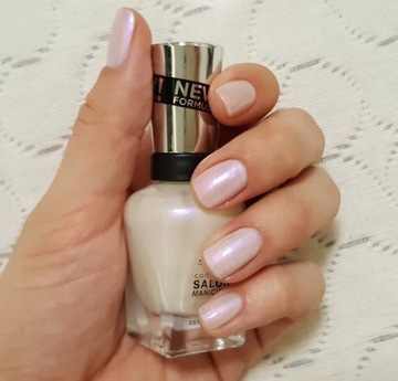 Салли Хансен Салон Полный лак Луна Перл 153