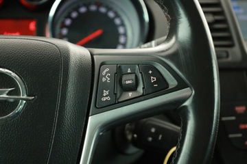 Opel Insignia I Sports Tourer 2.0 Turbo ECOTEC 220KM 2011 Opel Insignia 2.0 Turbo, GAZ, 4X4, VAT 23%, Navi, zdjęcie 18