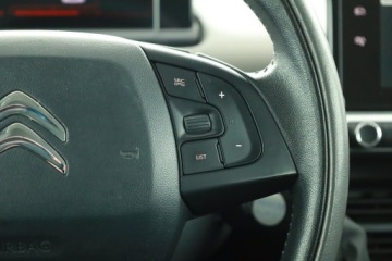 Citroen C4 Cactus Crossover 1.2 PureTech 82KM 2015 Citroen C4 Cactus 1.2 PureTech, Klima, Tempomat, zdjęcie 14